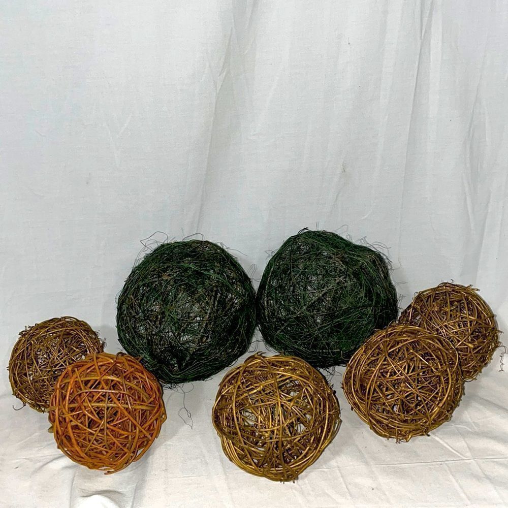 Wicker wire accent severed